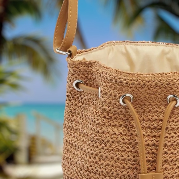 NEW DIRECTIONS Natural Straw Basket Bucket Bag - Picture 5 of 12